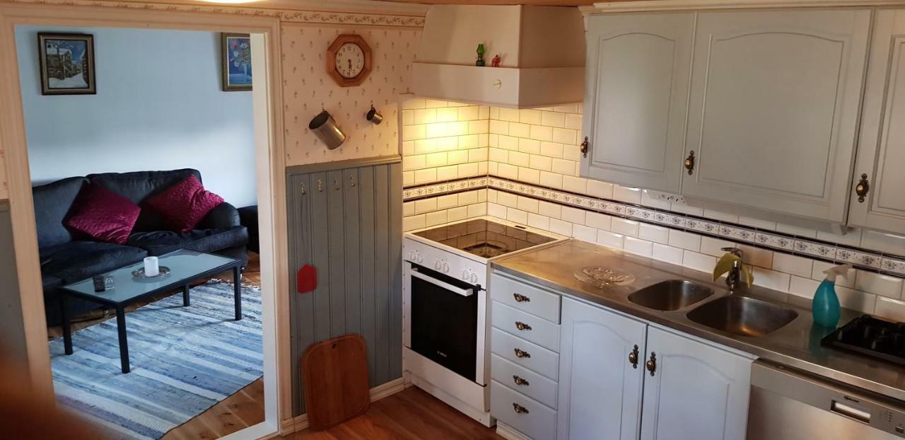 1800-Tals Torp I Landsbygd Naera Till Allt Värnamo Buitenkant foto