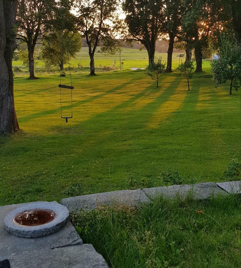 1800-Tals Torp I Landsbygd Naera Till Allt Värnamo Buitenkant foto